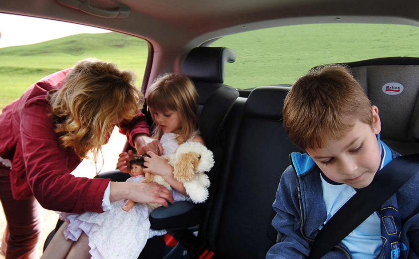 Ενοικίαση Αυτοκινήτου με Παιδικά Καθίσματα Ενοικίαση Αυτοκινήτου με Παιδικά Καθίσματα