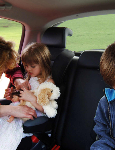 Ενοικίαση Αυτοκινήτου με Παιδικά Καθίσματα Ενοικίαση Αυτοκινήτου με Παιδικά Καθίσματα